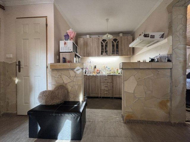 Eladó családi ház, Kókán 41.9 M Ft, 2 szobás