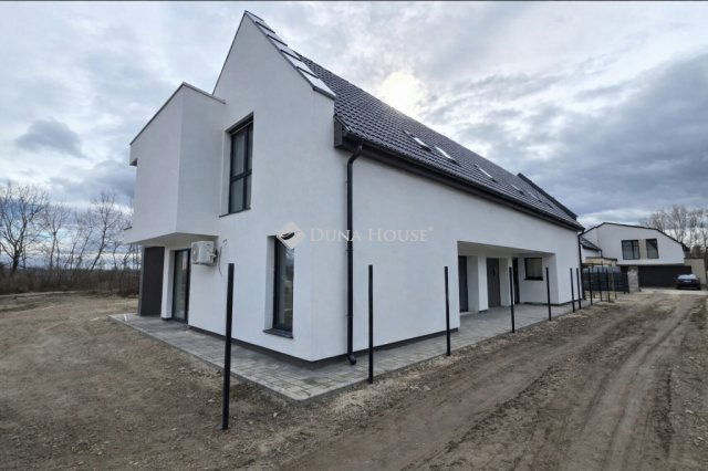 Eladó ikerház, Diósdon 134.9 M Ft, 4 szobás