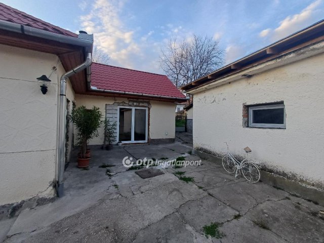 Eladó családi ház, Kisnánán 24 M Ft, 2+1 szobás