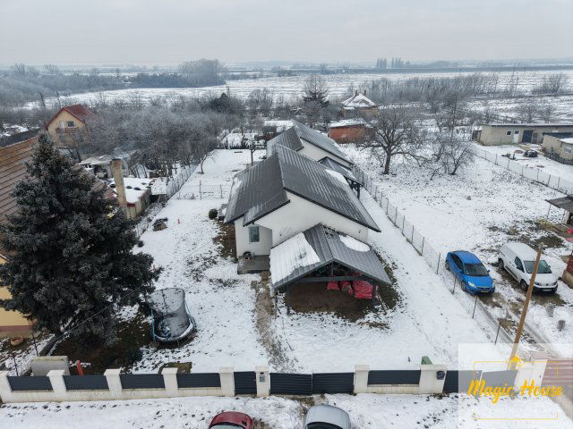 Eladó ikerház, Ercsiben 59.9 M Ft, 4 szobás