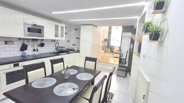 Kiadó téglalakás, albérlet, Szolnokon 170 E Ft / hó, 2 szobás