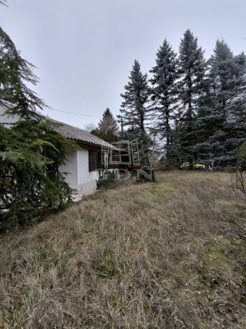 Eladó családi ház, Szigetmonostorban 29.9 M Ft, 2+1 szobás