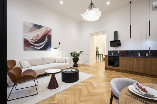 Eladó téglalakás, Budapesten, VI. kerületben, Podmaniczky utcában