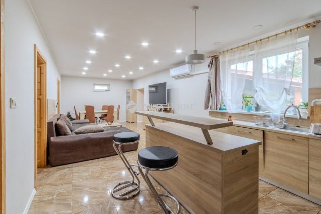 Eladó családi ház, Cserépfaluban 58 M Ft, 4 szobás