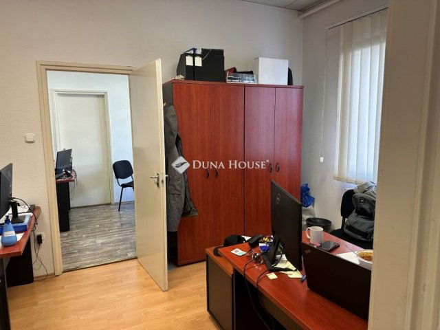 Kiadó iroda, Budapesten, IV. kerületben 199 E Ft / hó