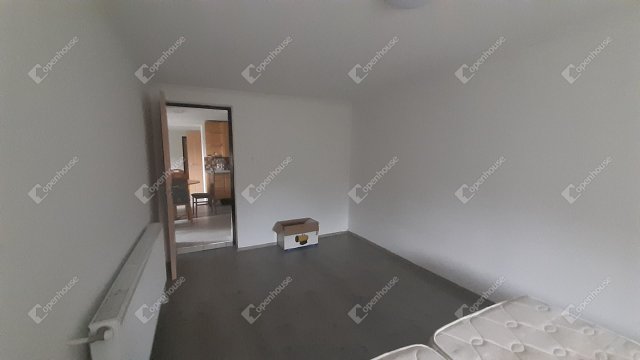 Eladó családi ház, Gércén 18 M Ft, 2 szobás