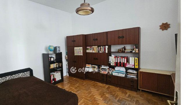 Eladó téglalakás, Budapesten, V. kerületben 110 M Ft, 3+1 szobás