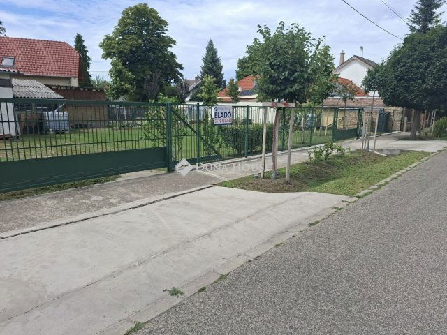 Eladó telek, Budapesten, XVI. kerületben 98 M Ft