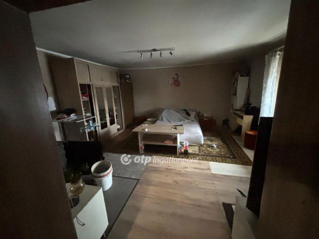 Eladó családi ház, Illocskán 15 M Ft, 2 szobás