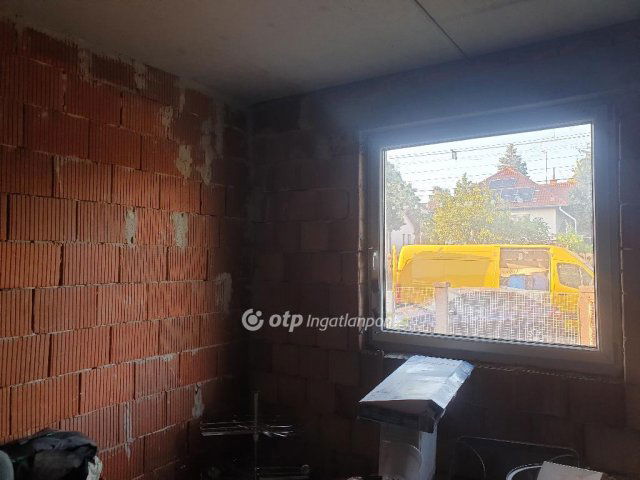 Eladó sorház, Kerepesen 62.9 M Ft, 4 szobás