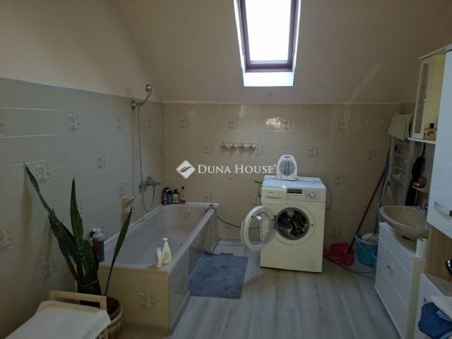 Eladó családi ház, Budapesten, XVII. kerületben 179 M Ft