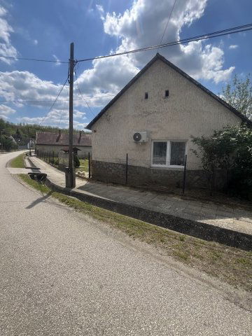 Eladó családi ház, Csikóstőttősön 17.5 M Ft, 3 szobás
