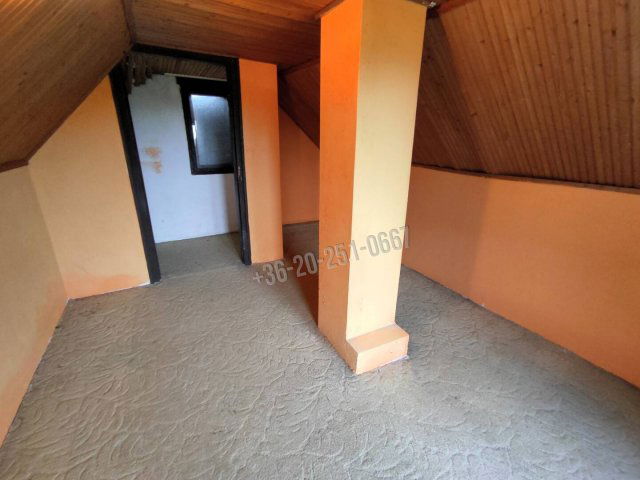 Eladó nyaraló, Báron 6.5 M Ft, 2 szobás / költözzbe.hu