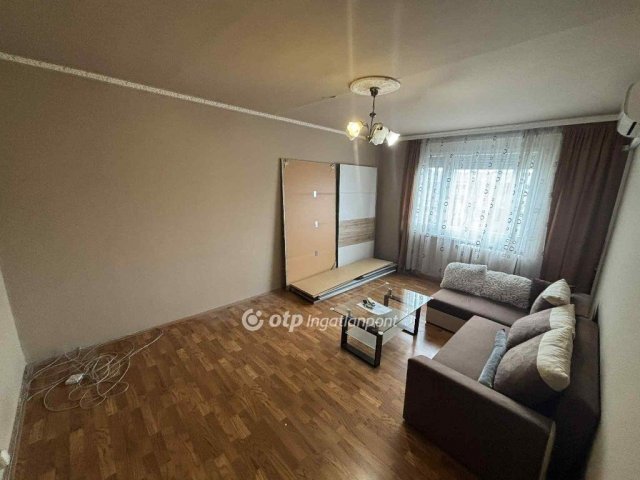 Eladó panellakás, Miskolcon 29.9 M Ft, 2 szobás