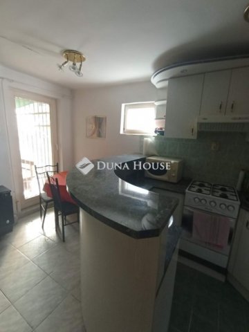 Eladó nyaraló, Lakitelken 26.5 M Ft, 2 szobás