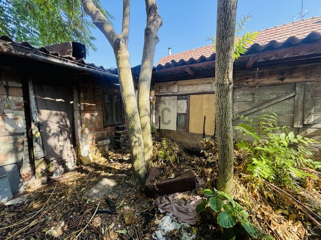 Eladó családi ház, Nagykőrösön 4.8 M Ft, 2 szobás