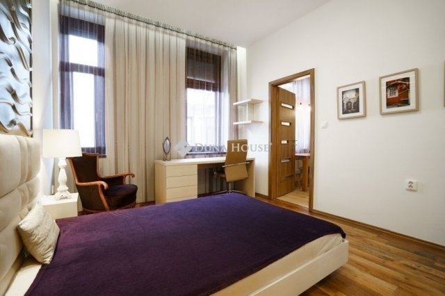 Eladó téglalakás, Budapesten, VII. kerületben 104 M Ft, 3 szobás