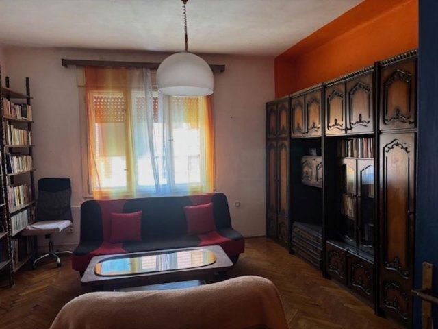 Eladó téglalakás, Pécsett 65.5 M Ft, 3 szobás