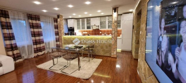 Eladó családi ház, Érden 114.9 M Ft, 6 szobás