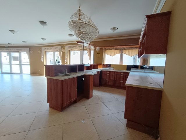 Kiadó üzlethelyiség, Nyíregyházán 400 E Ft / hó, 1 szobás