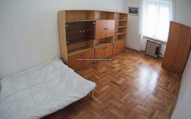 Eladó téglalakás, Budapesten, VIII. kerületben, Luther utcában