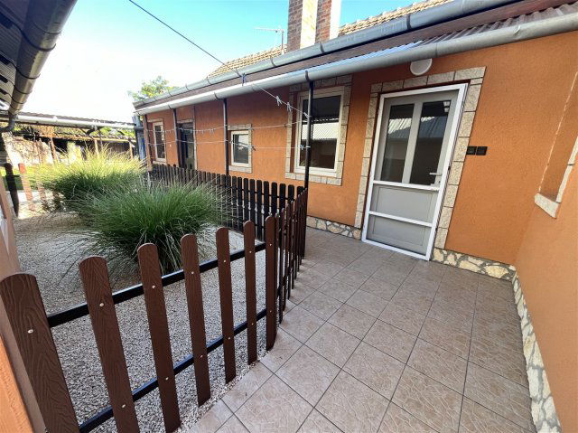 Eladó családi ház, Sarkadon 34 M Ft, 5 szobás