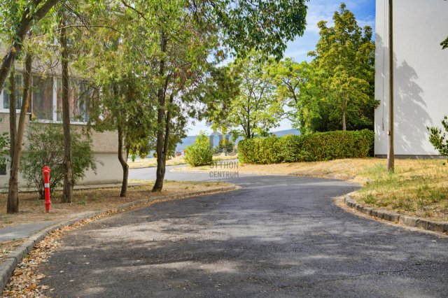 Eladó panellakás, Szentendrén 53.8 M Ft, 2 szobás