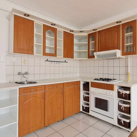 Kiadó téglalakás, albérlet, Egerben 140 E Ft / hó, 3 szobás