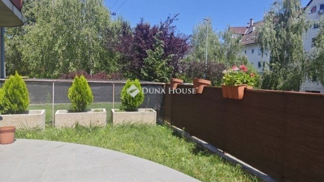Eladó téglalakás, Budapesten, XVI. kerületben 84.5 M Ft