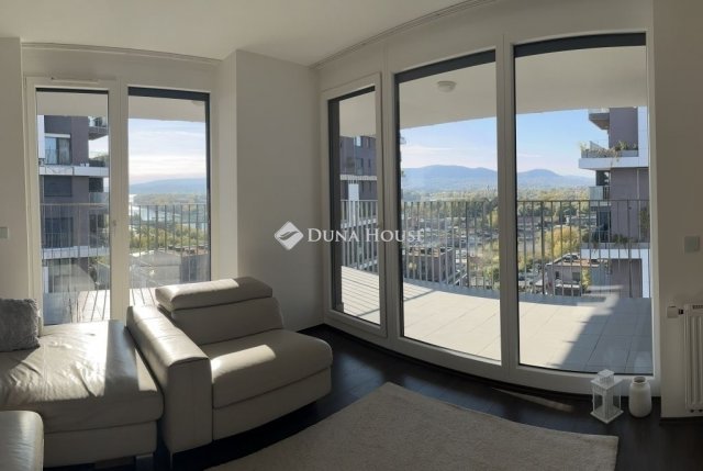 Eladó téglalakás, Budapesten, IV. kerületben 186.5 M Ft