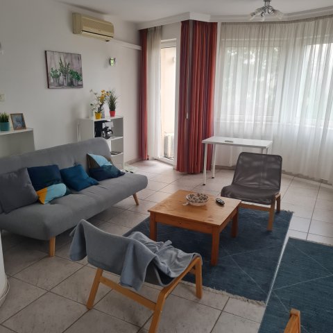Kiadó téglalakás, albérlet, Debrecenben 240 E Ft / hó, 3 szobás