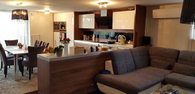 Eladó családi ház, Csömörön, Szegfű utcában 268.9 M Ft