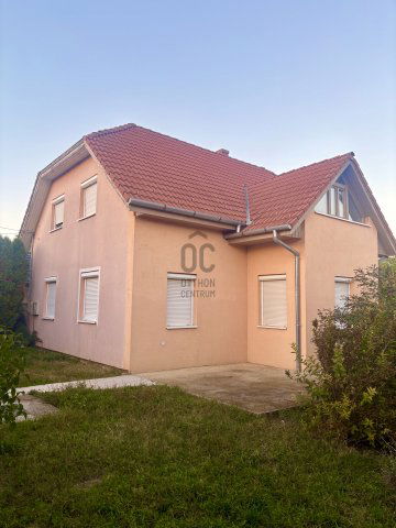 Eladó családi ház, Ságváron 89.9 M Ft, 5 szobás