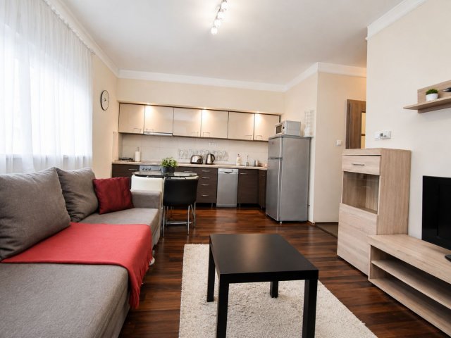 Kiadó téglalakás, albérlet, Debrecenben 220 E Ft / hó, 2 szobás
