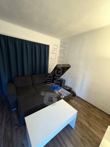 Kiadó téglalakás, albérlet, XIV. kerületben, Bosnyák téren