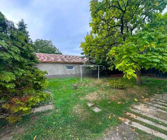 Eladó családi ház, Sárbogárdon 22.1 M Ft, 4 szobás