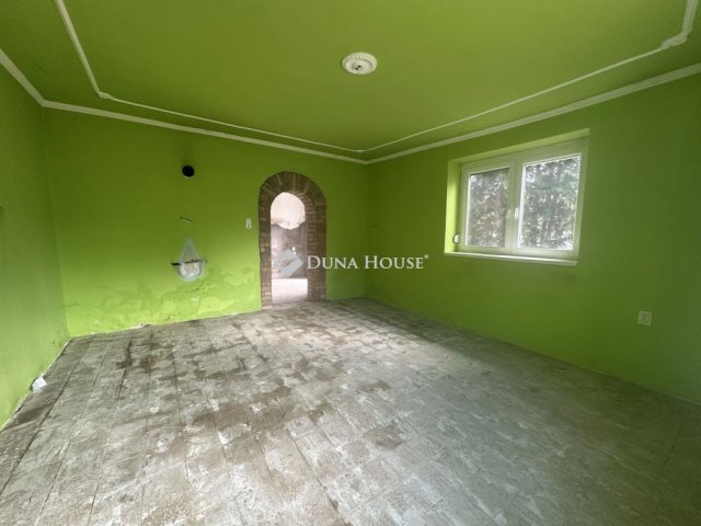 Eladó családi ház, Nagykőrösön 16 M Ft, 2 szobás