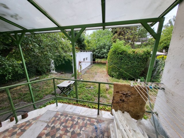 Eladó ikerház, Budapesten, III. kerületben 89.9 M Ft, 3 szobás