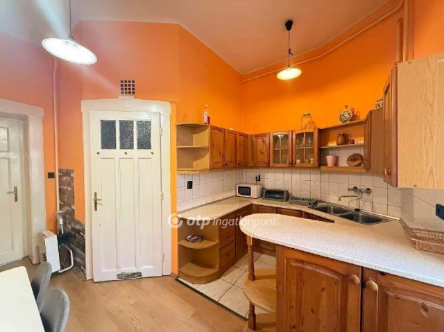 Eladó téglalakás, Budapesten, VII. kerületben 58 M Ft, 1 szobás