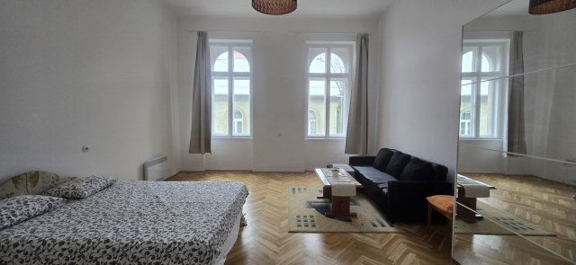 Eladó téglalakás, Budapesten, VI. kerületben 95.25 M Ft