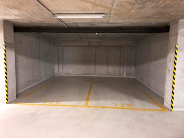 Eladó garázs, Budapesten, XIII. kerületben 7.7 M Ft