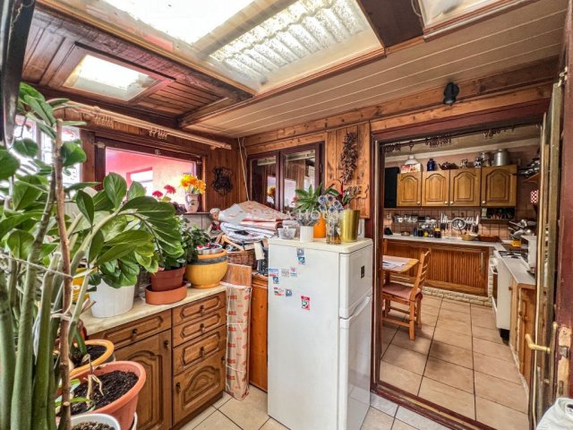 Eladó téglalakás, Budapesten, XX. kerületben 34.9 M Ft, 1 szobás