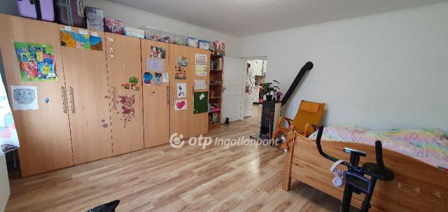 Eladó családi ház, Devecseren 38.9 M Ft, 3+1 szobás