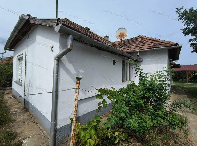 Eladó családi ház, Tiszaroffon 12.9 M Ft, 3 szobás