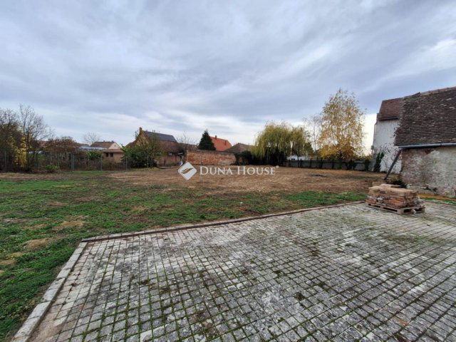 Eladó telek, Villányban 185 M Ft / költözzbe.hu