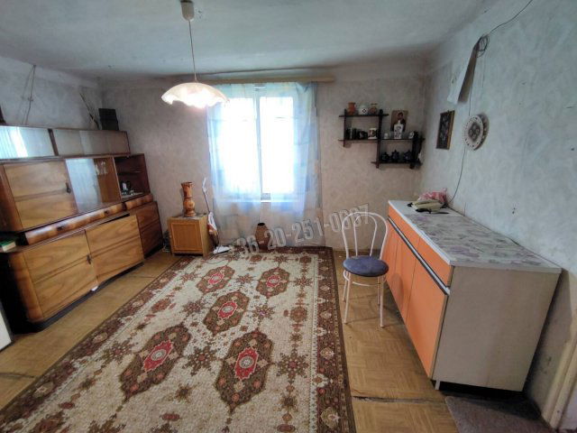 Eladó családi ház, Mohácson 12 M Ft, 4 szobás