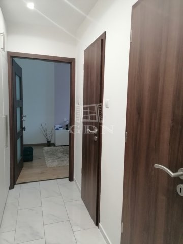 Kiadó panellakás, albérlet, Szegeden 90 E Ft / hó, 3 szobás