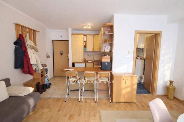 Eladó téglalakás, Szigetszentmiklóson 69.9 M Ft, 2 szobás