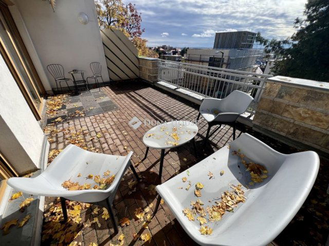 Kiadó téglalakás, albérlet, Pécsett, Gebauer Ernő utcában