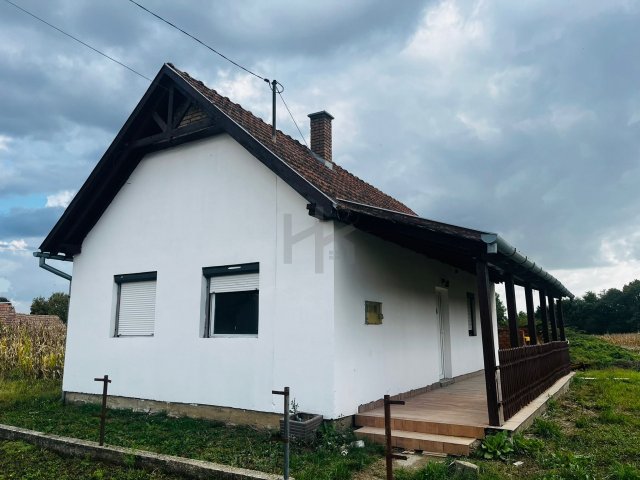Eladó családi ház, Potonyon 13.5 M Ft, 2 szobás
